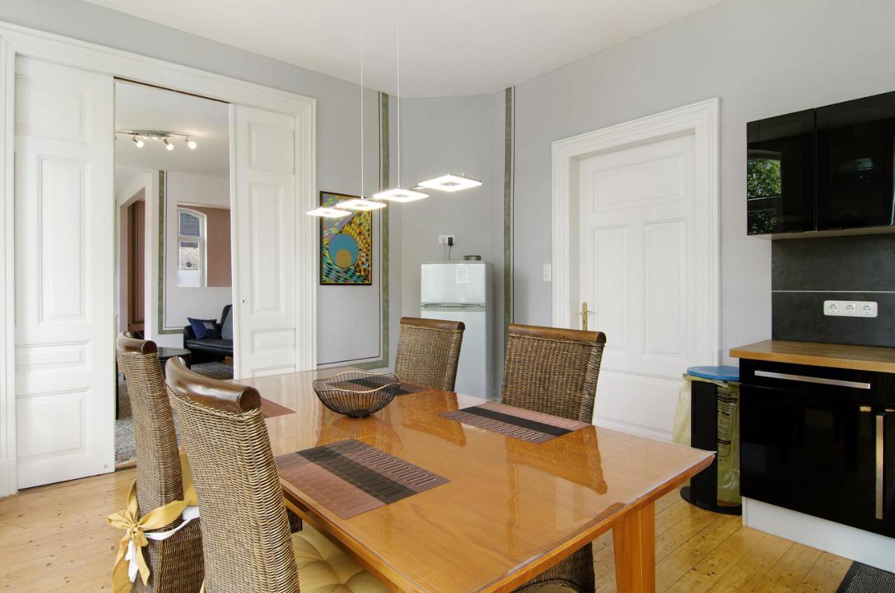 Villa Fokken Kapitaensquartier Esens Buitenkant foto